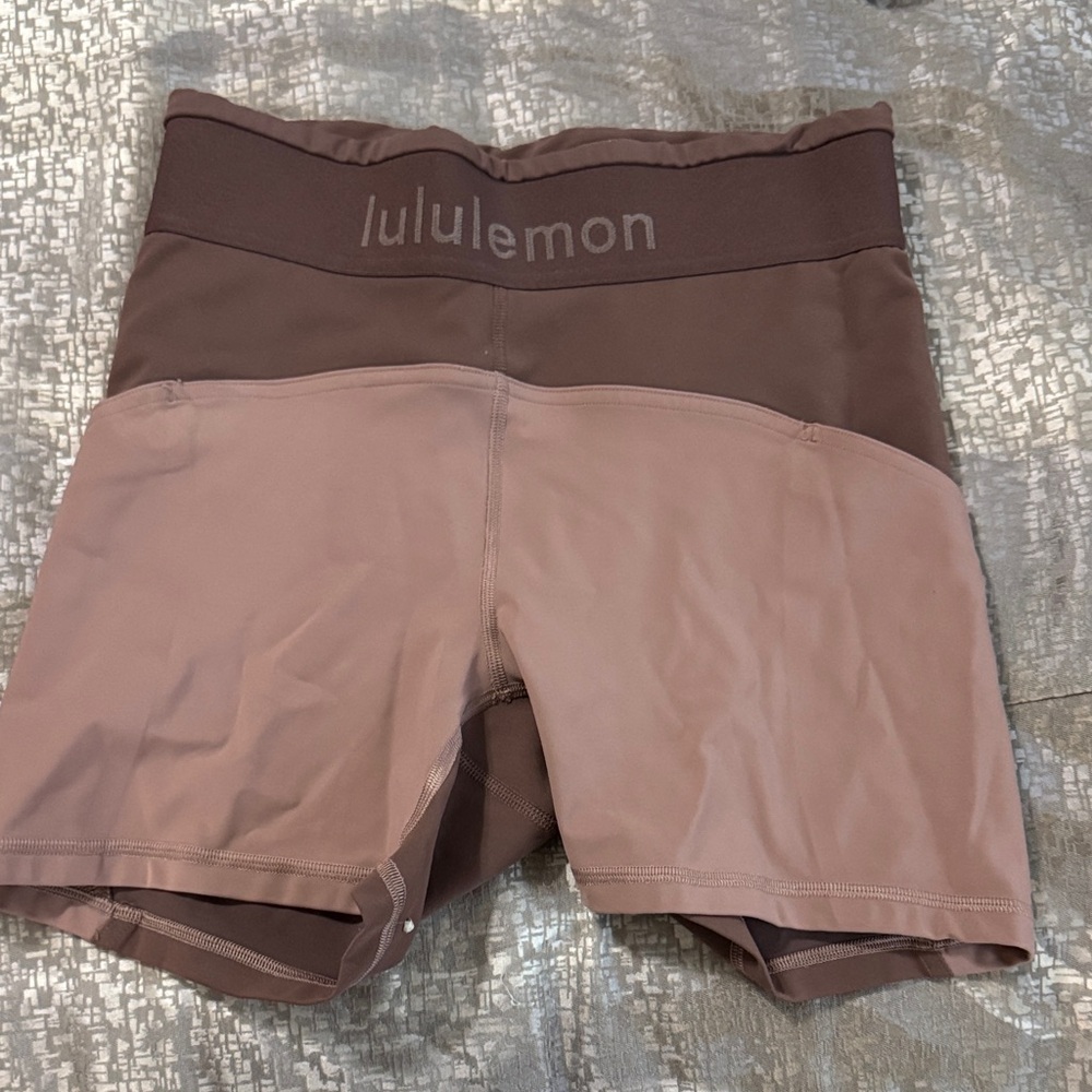 lululemon athletica Women's Bike Shorts - Brown and Pink